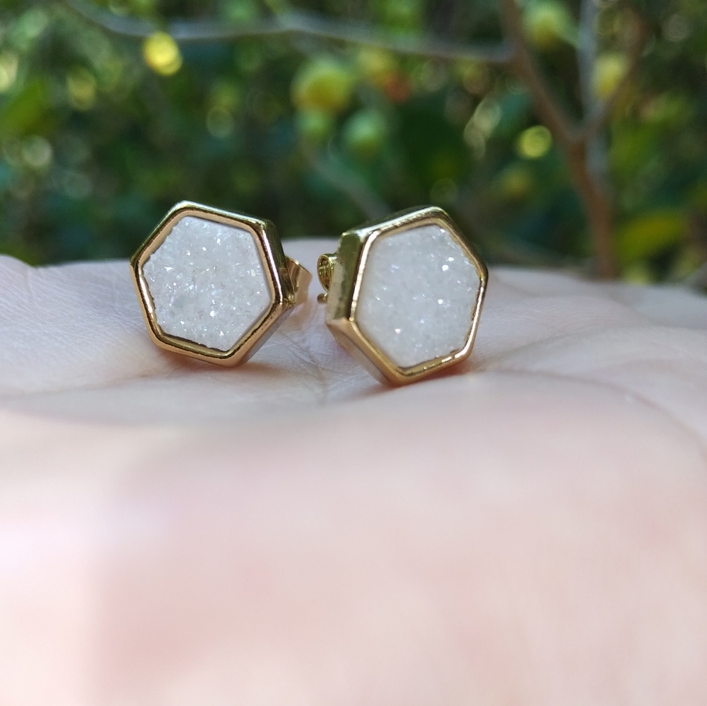 Luna🌙 Norte White Druzy Quartz Hexagon Earrings - Picture 8 of 13